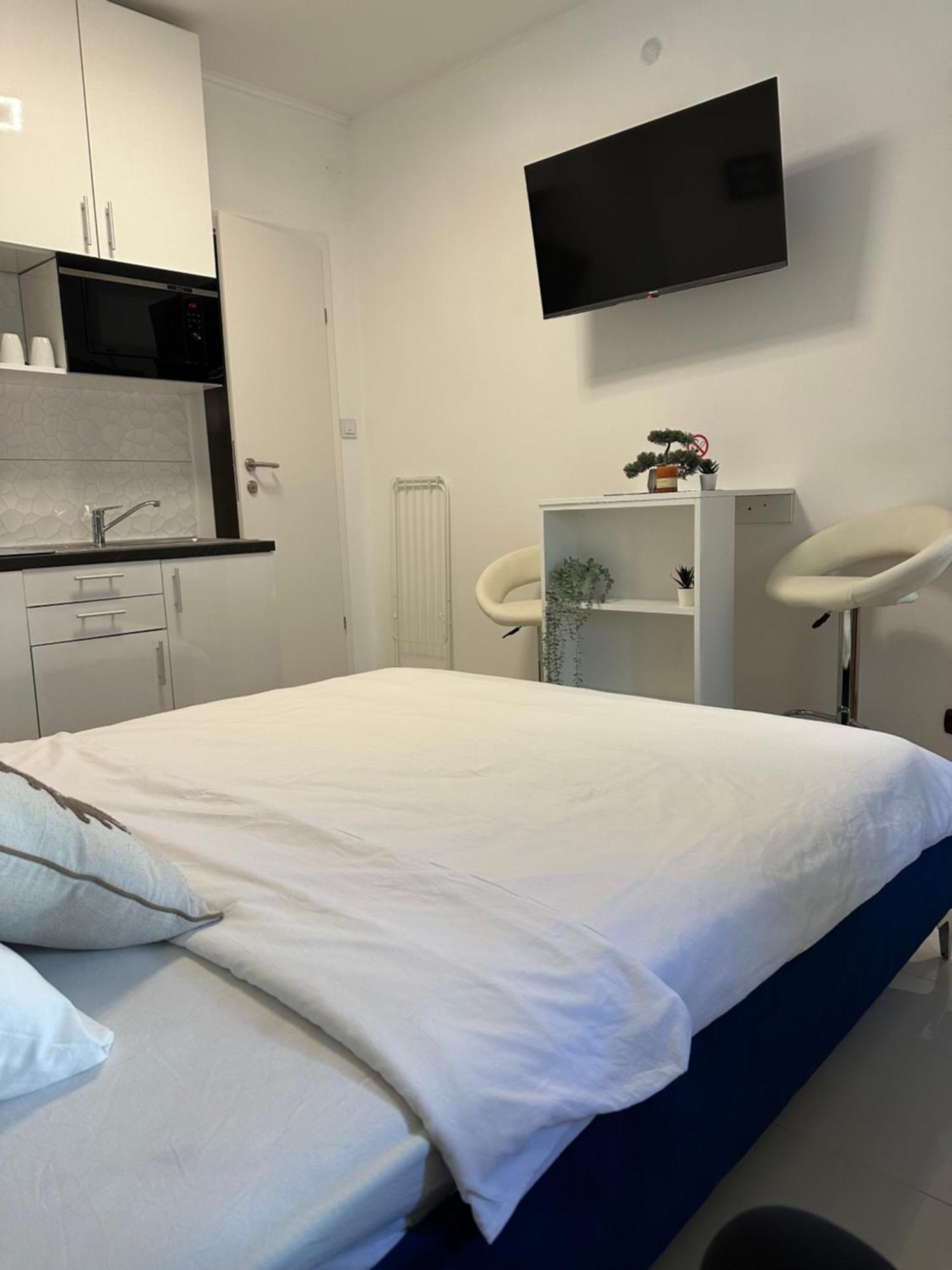 Luxury Old Town Rab Studio Apartments Rab Town Eksteriør billede